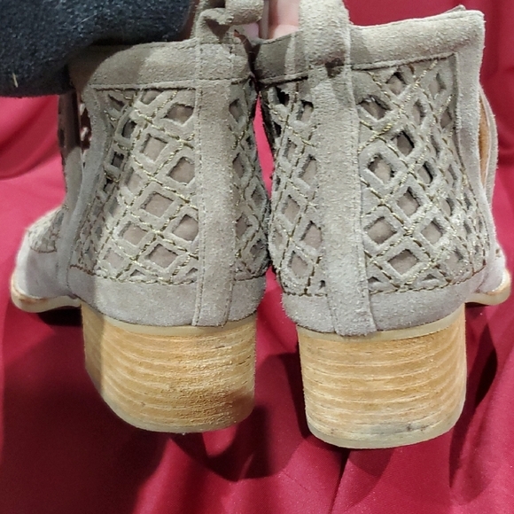 Jeffrey Campbell Tan Ankle Booties with Cutout Design - Picture 4 of 7